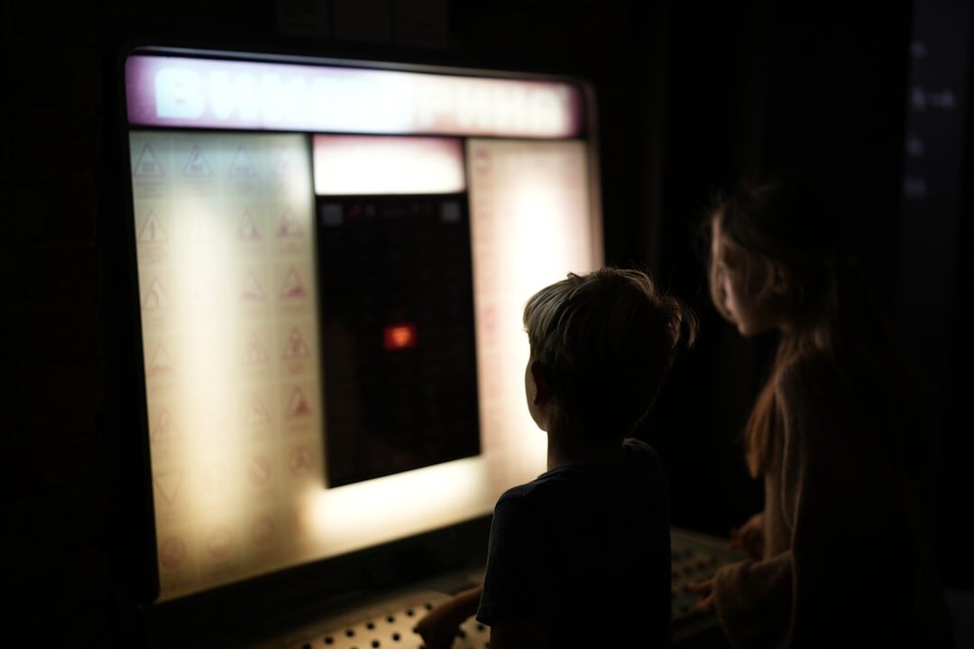 kids watching old tv